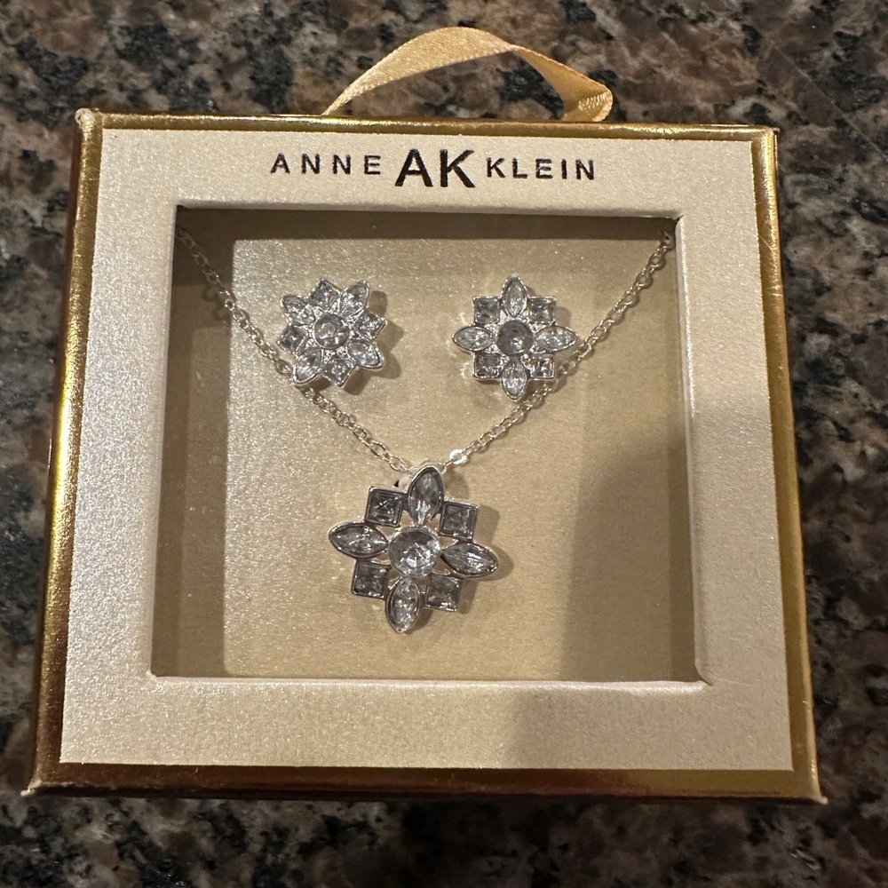 Anne Klein Silver Tone Crystal Necklace & Stud Earring Set. New In Box